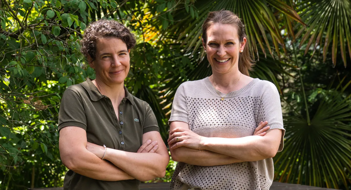 Prof. Dr. med. Bettina Wölnerhanssen (Ärztin) und Prof. Dr. phil. II Anne Christin Meyer-Gerspach (Ernährungswissenschaftlerin) leiten die metabolische und gastroenterologische Forschung am St. Clara Spital in Basel. Der Fokus auf ihrer gemeinsamen Forschungsarbeit liegt unter anderem auf Zucker und Zuckeralternativen und deren Einfluss auf den Stoffwechsel, die Sättigung und das Geschmacksempfinden. Sie gehören in der Schweiz zu den führenden Forscherinnen in diesem Bereich.